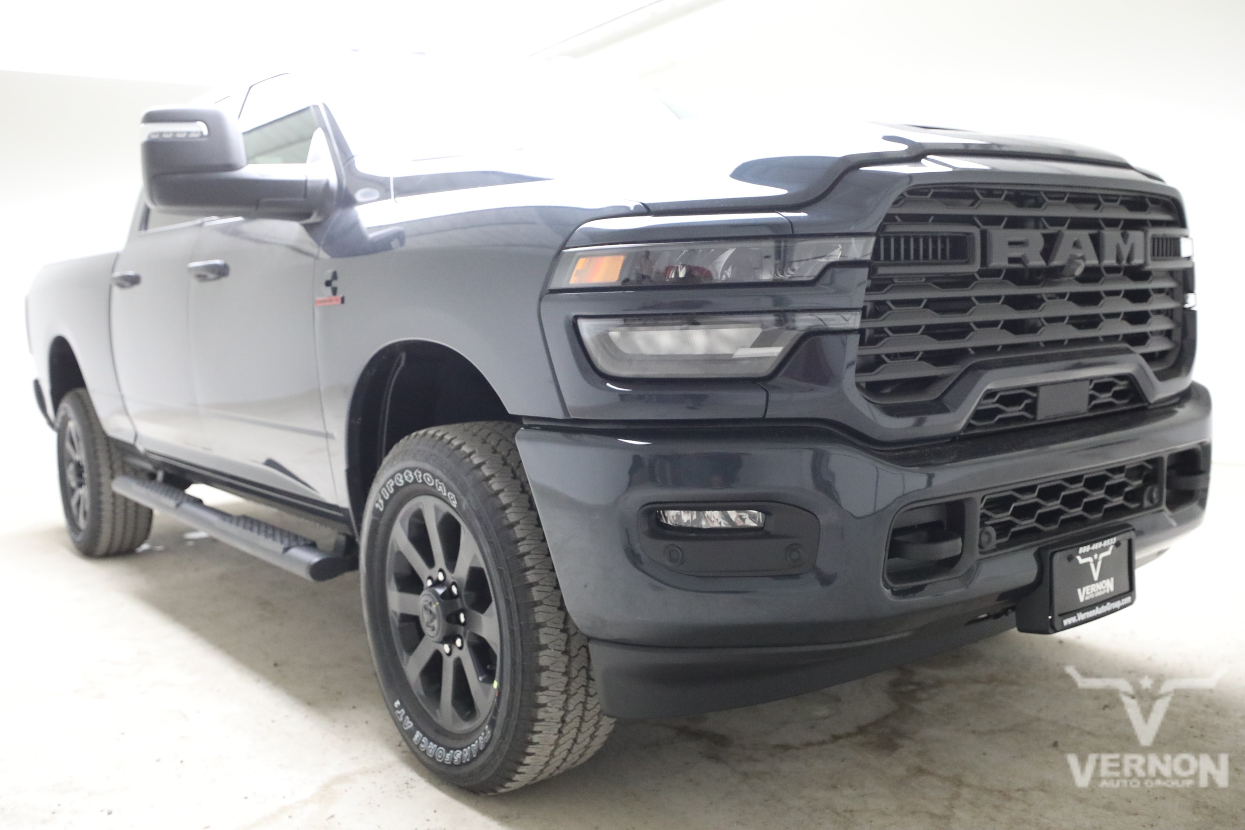 New 2026 Ram 2500 BLACK EXPRESS CREW CAB 4X4 6'4 BOX