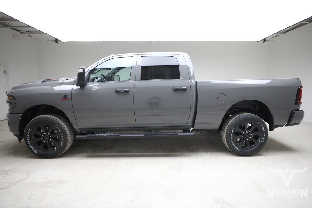 New 2026 Ram 2500 BLACK EXPRESS CREW CAB 4X4 6'4 BOX Pickup