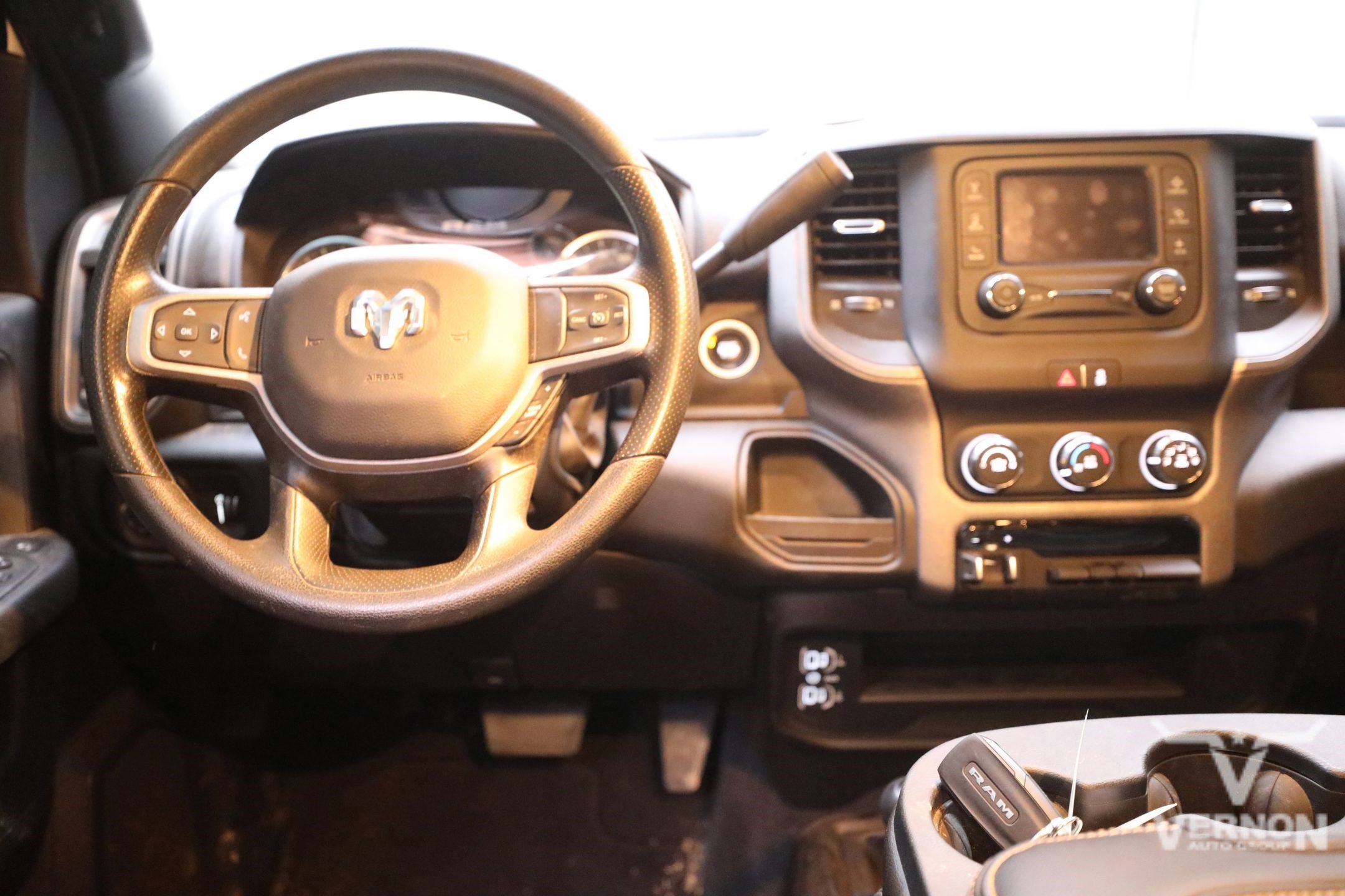2024 Ram 2500 Tradesman photo 2