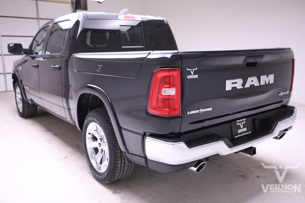 New 2026 Ram 1500 LONE STAR CREW CAB 4X4 5'7 BOX Pickup