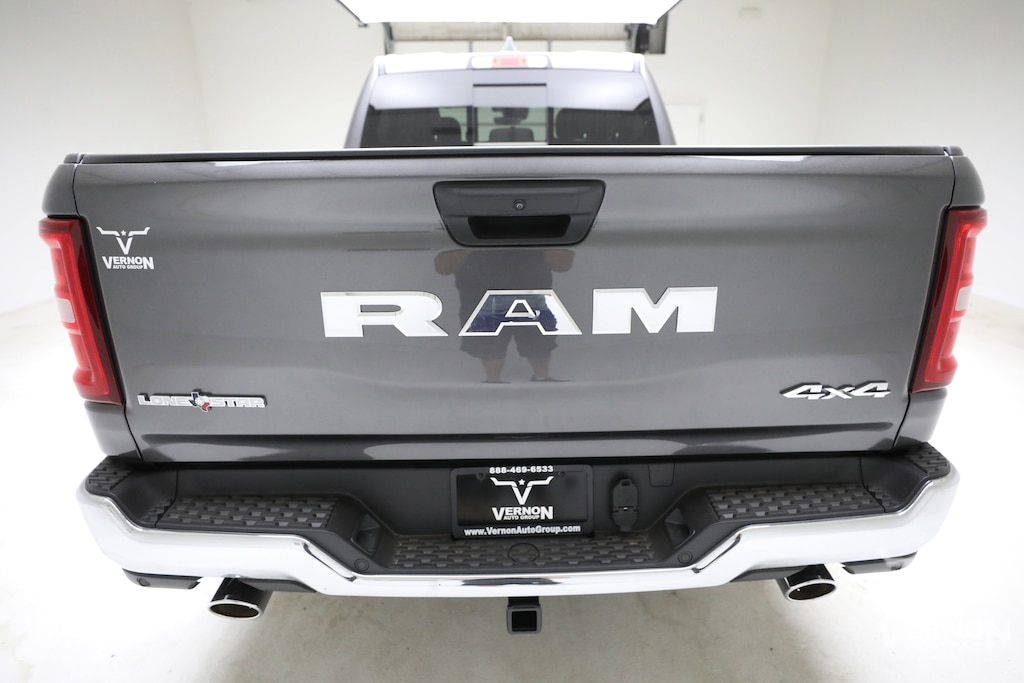 New 2026 Ram 1500 LONE STAR CREW CAB 4X4 6'4 BOX Pickup