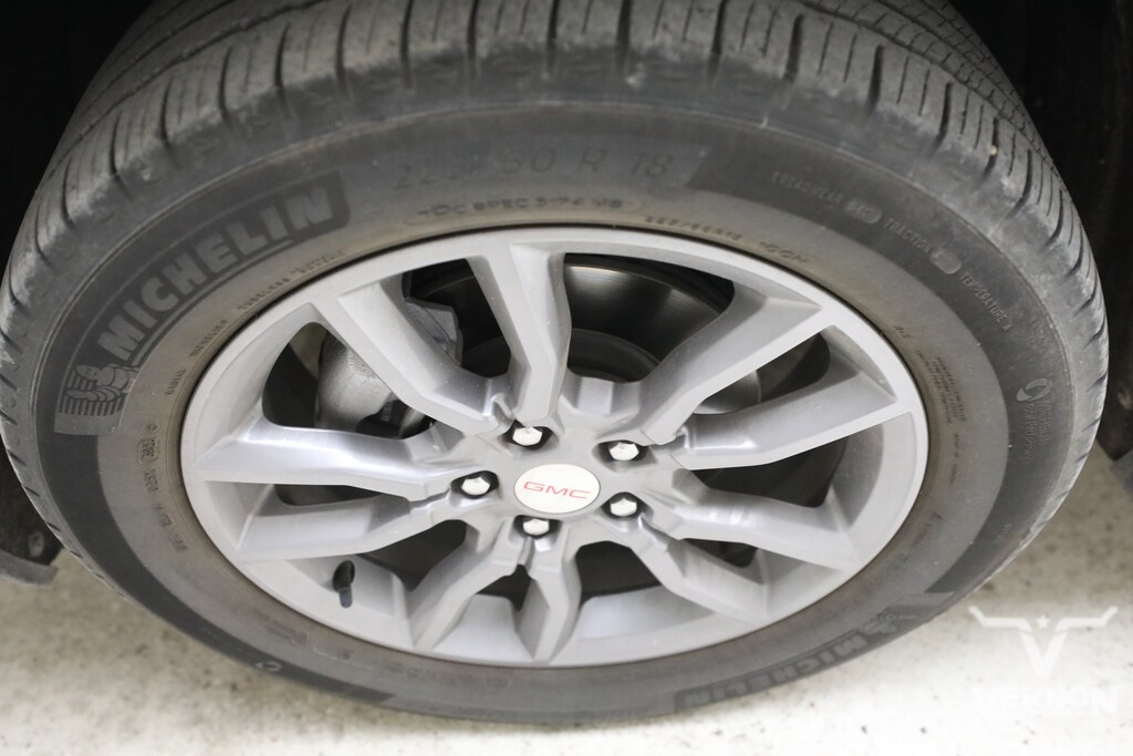 Used 2024 GMC Terrain SLT SUV