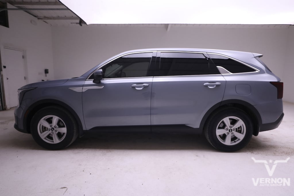 Certified 2025 Kia Sorento LX SUV