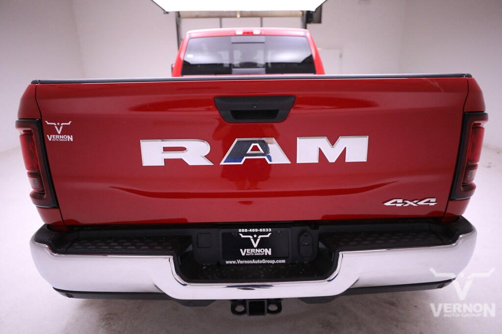 New 2026 Ram 3500 TRADESMAN CREW CAB 4X4 8' BOX Pickup