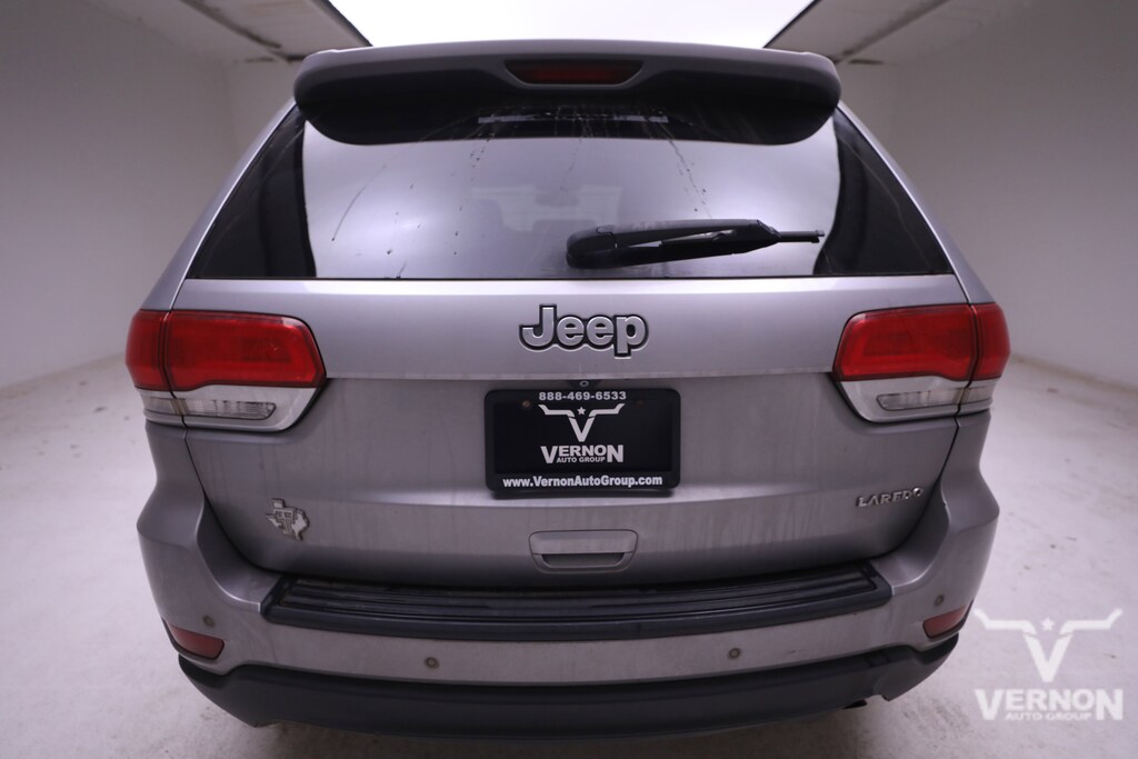 Used 2015 Jeep Grand Cherokee Laredo 4x2 SUV