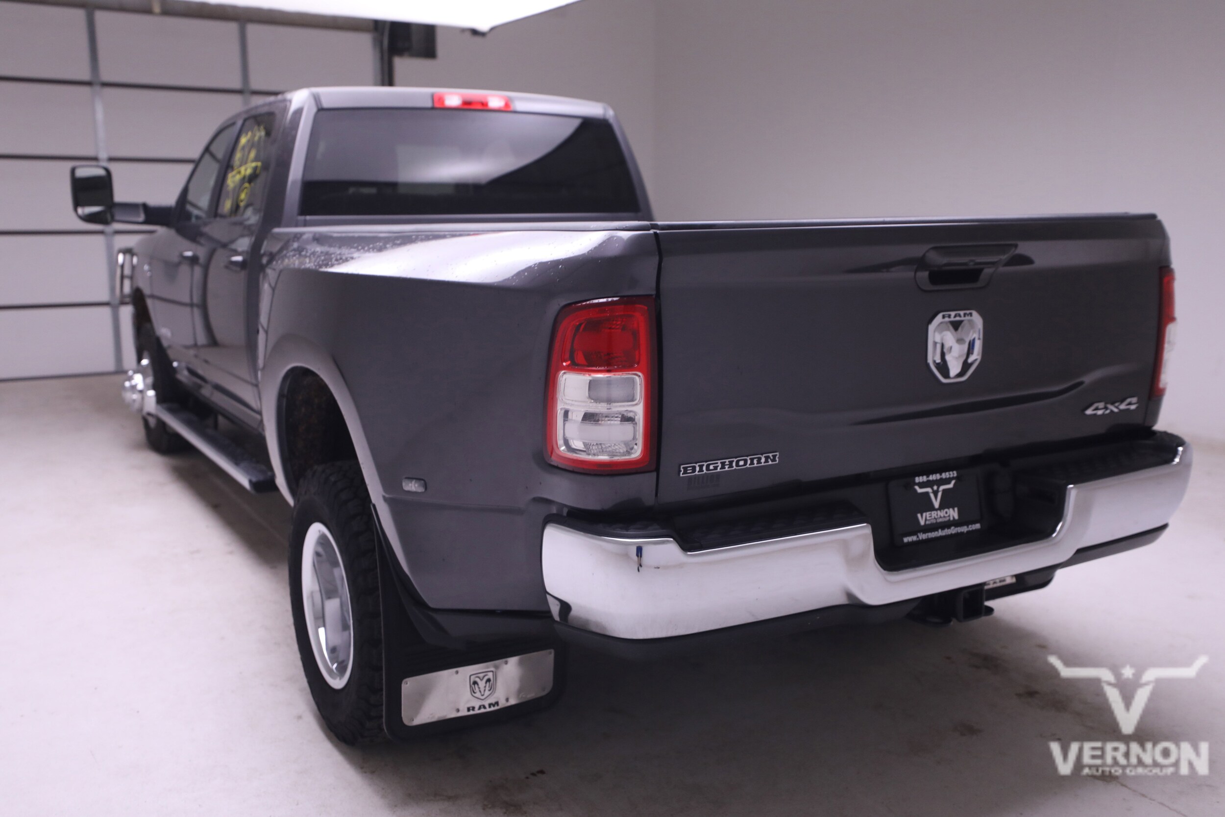 2020 Ram 3500 SLT photo 2