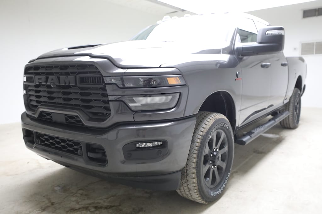 New 2026 Ram 2500 BLACK EXPRESS CREW CAB 4X4 6'4 BOX Pickup