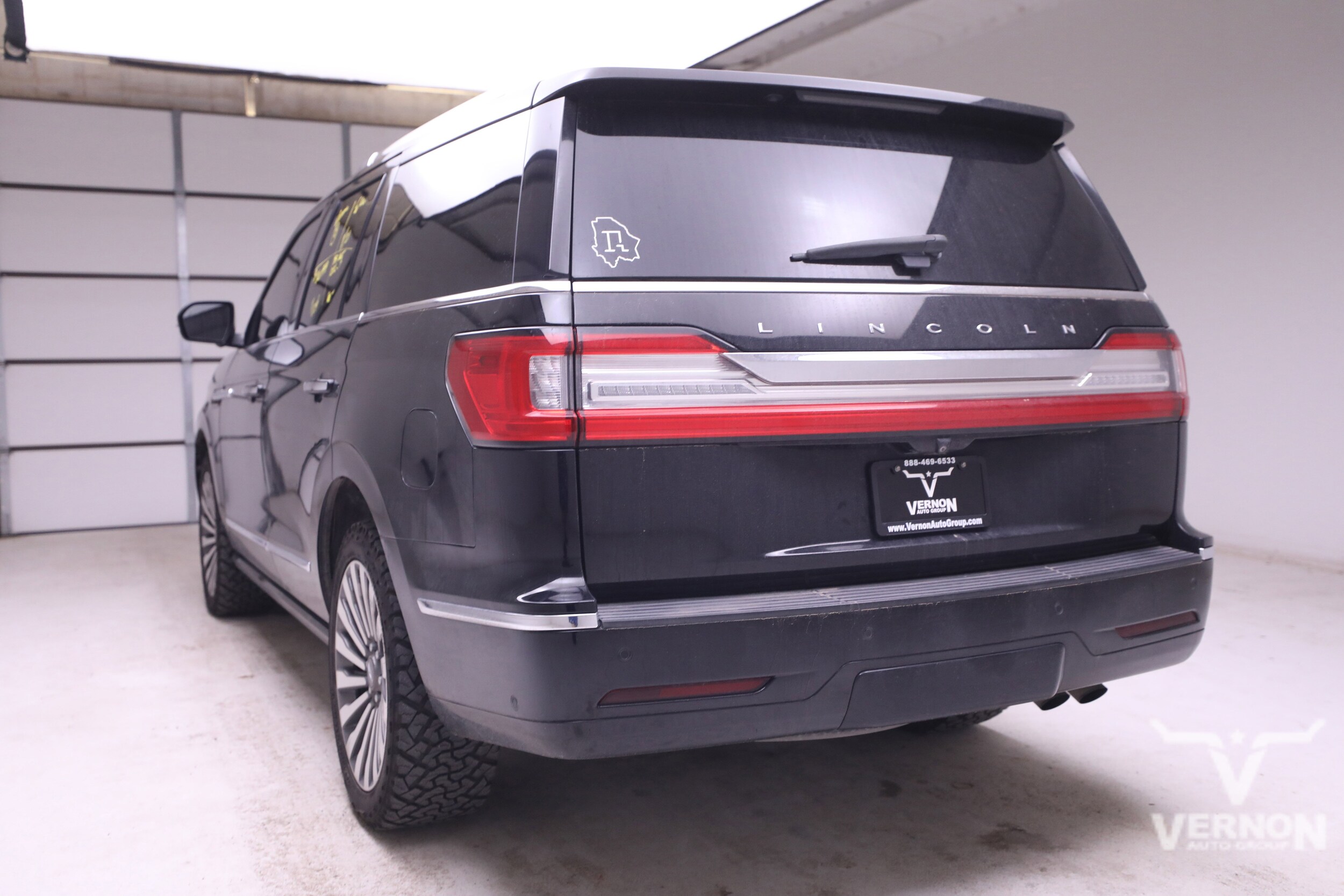 2018 Lincoln Navigator Reserve photo 2