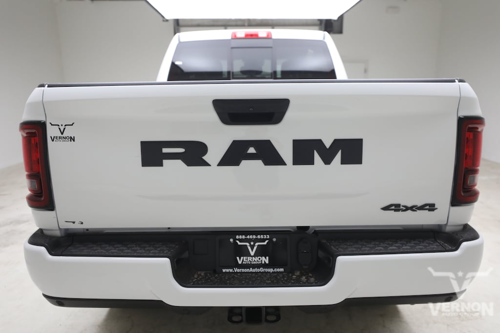 New 2026 Ram 2500 Black Express Crew Cab 4x4 6'4 Box Pickup