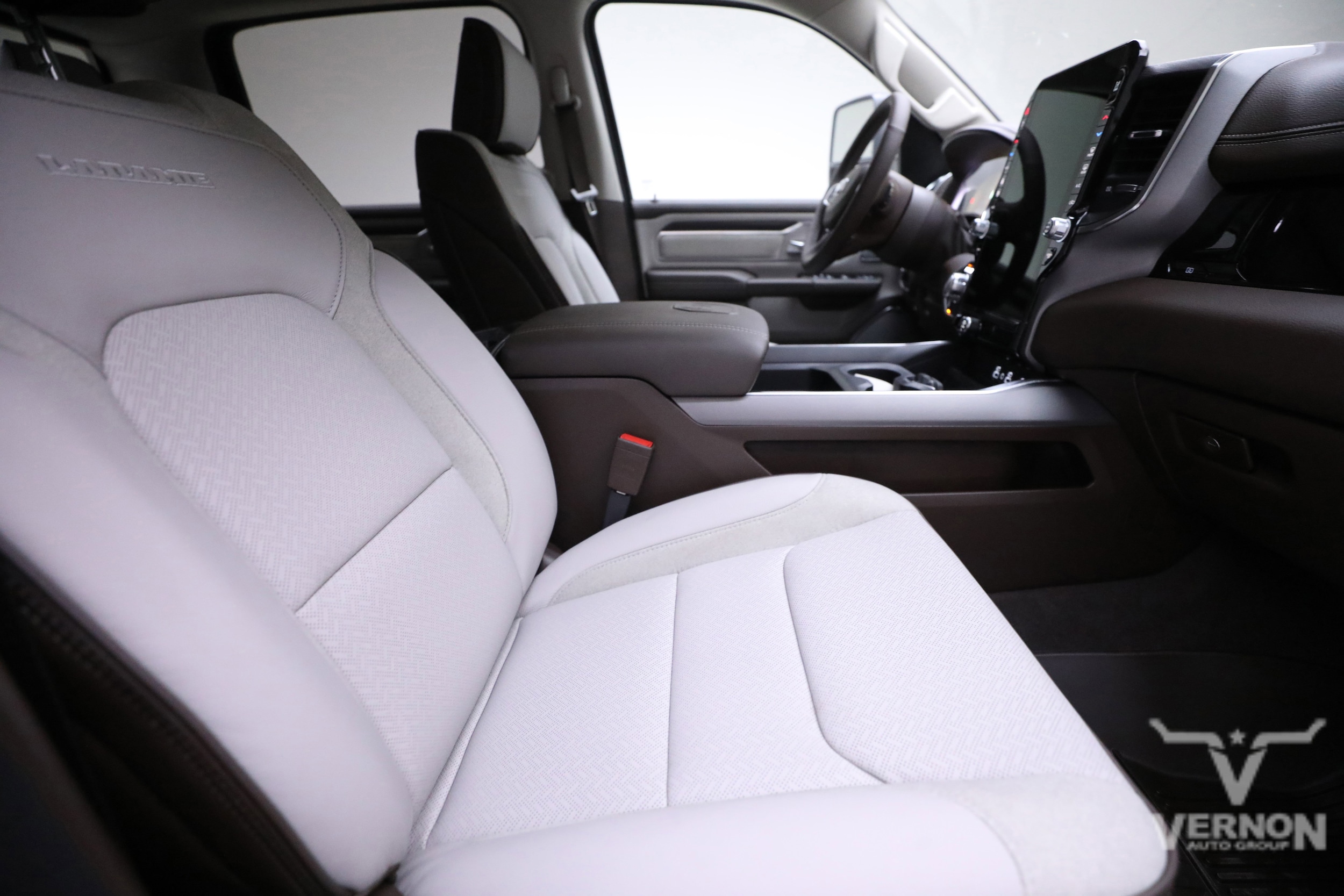 2026 RAM 1500 Laramie - Photo 11