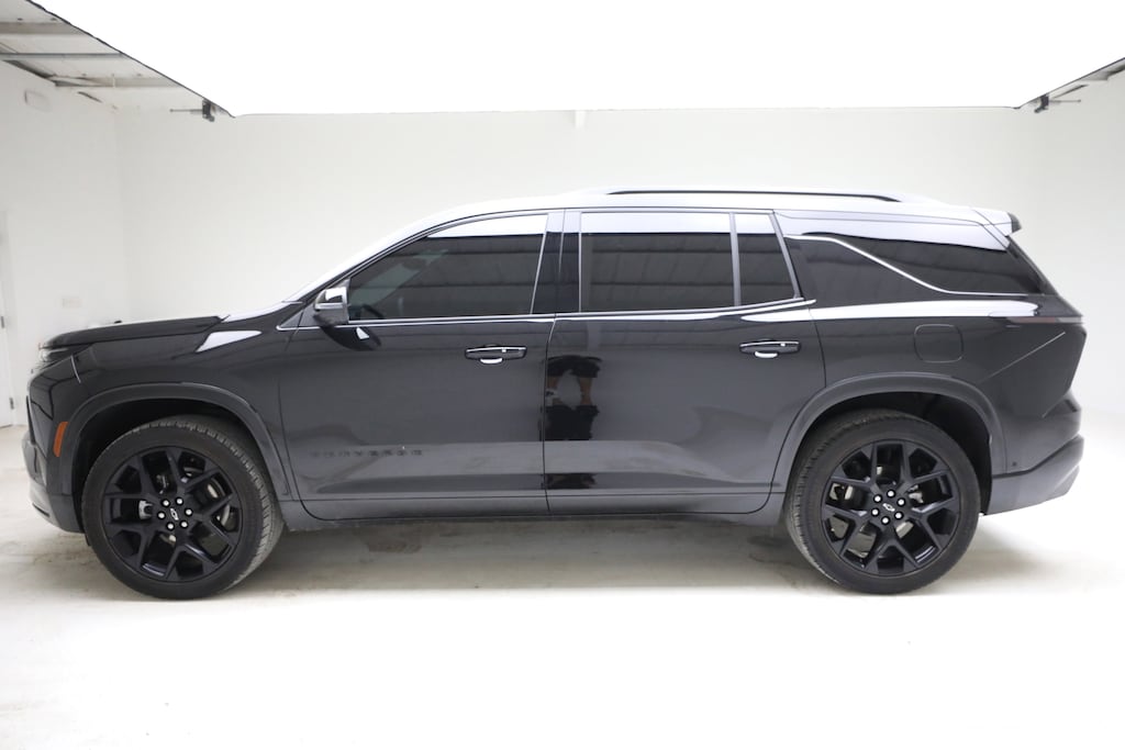Used 2024 Chevrolet Traverse RS SUV