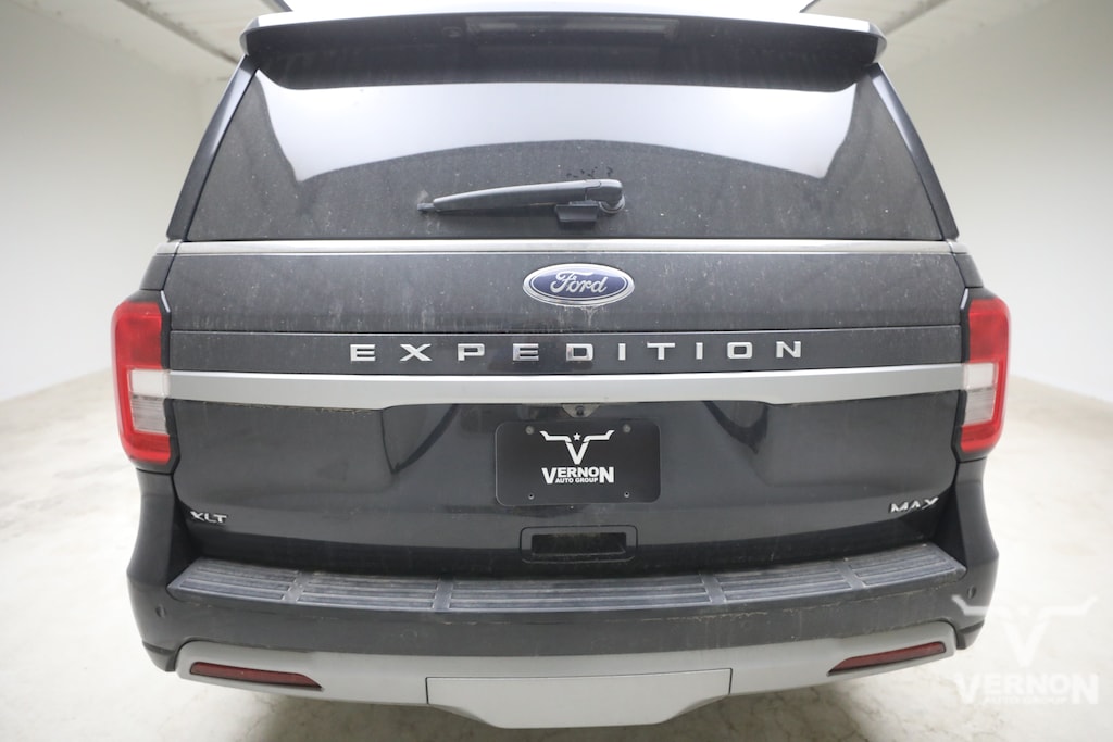 Used 2024 Ford Expedition Max XLT SUV