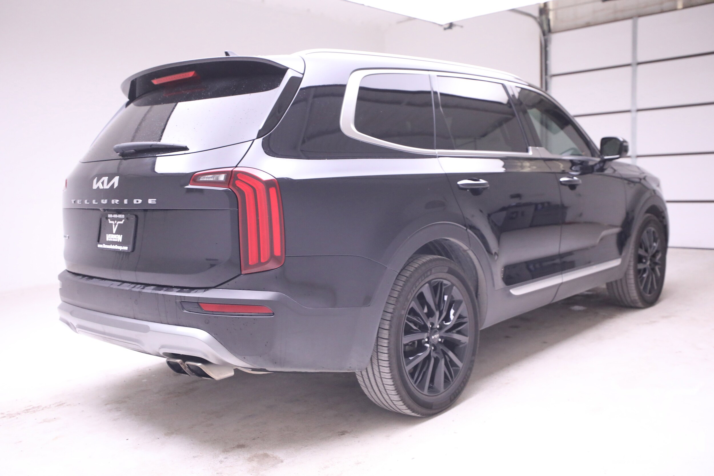 2022 Kia Telluride SX photo 3