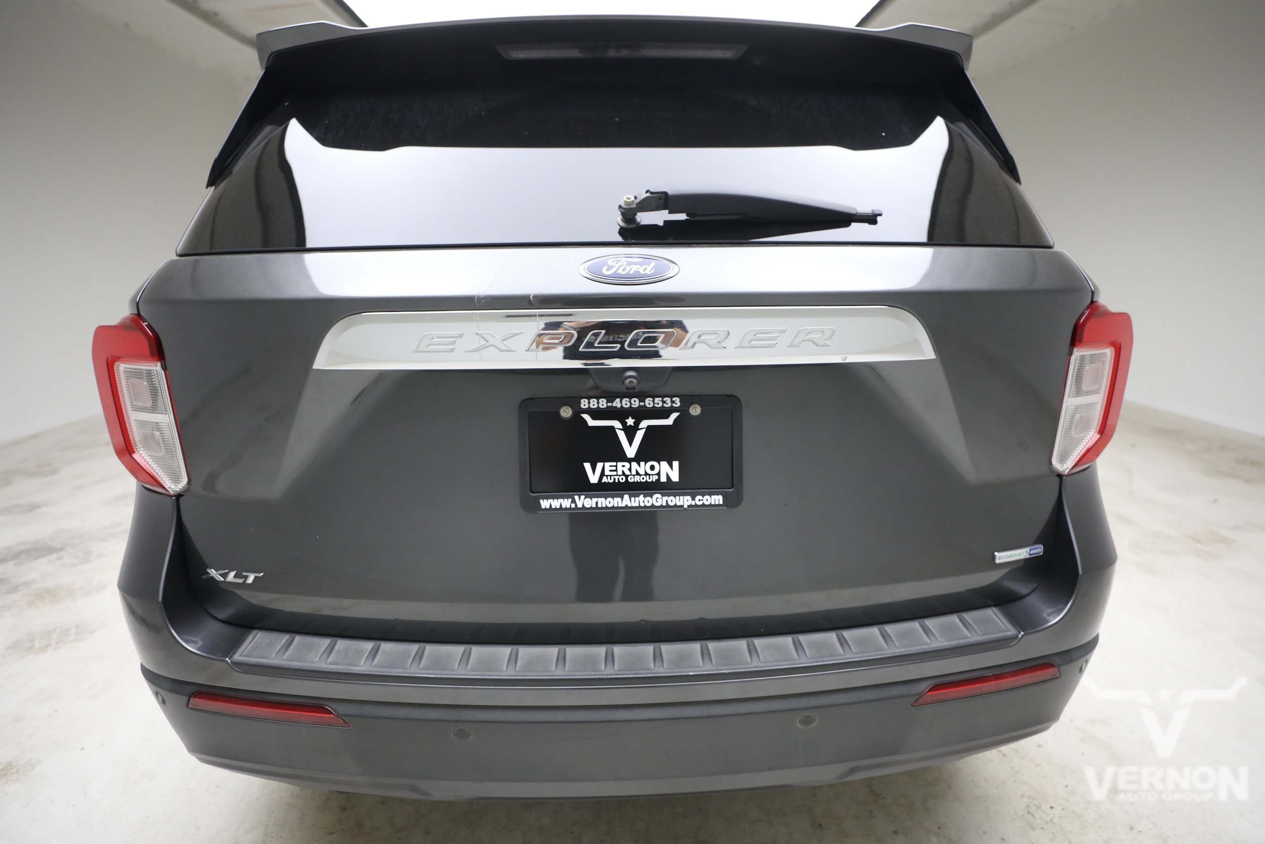 Explorer XLT SUV