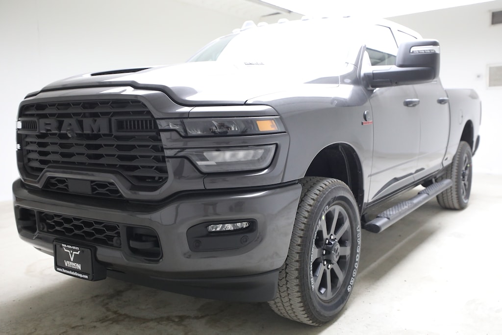 New 2026 Ram 2500 BLACK EXPRESS CREW CAB 4X4 6'4 BOX Pickup