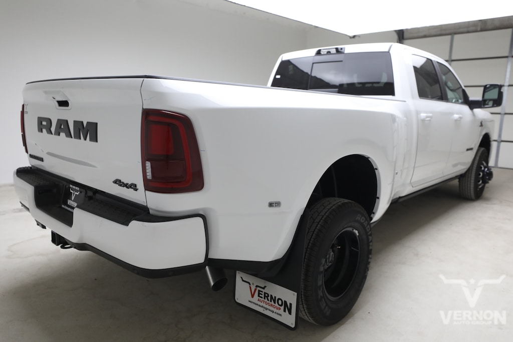 New 2026 Ram 3500 LARAMIE CREW CAB 4X4 8' BOX Pickup