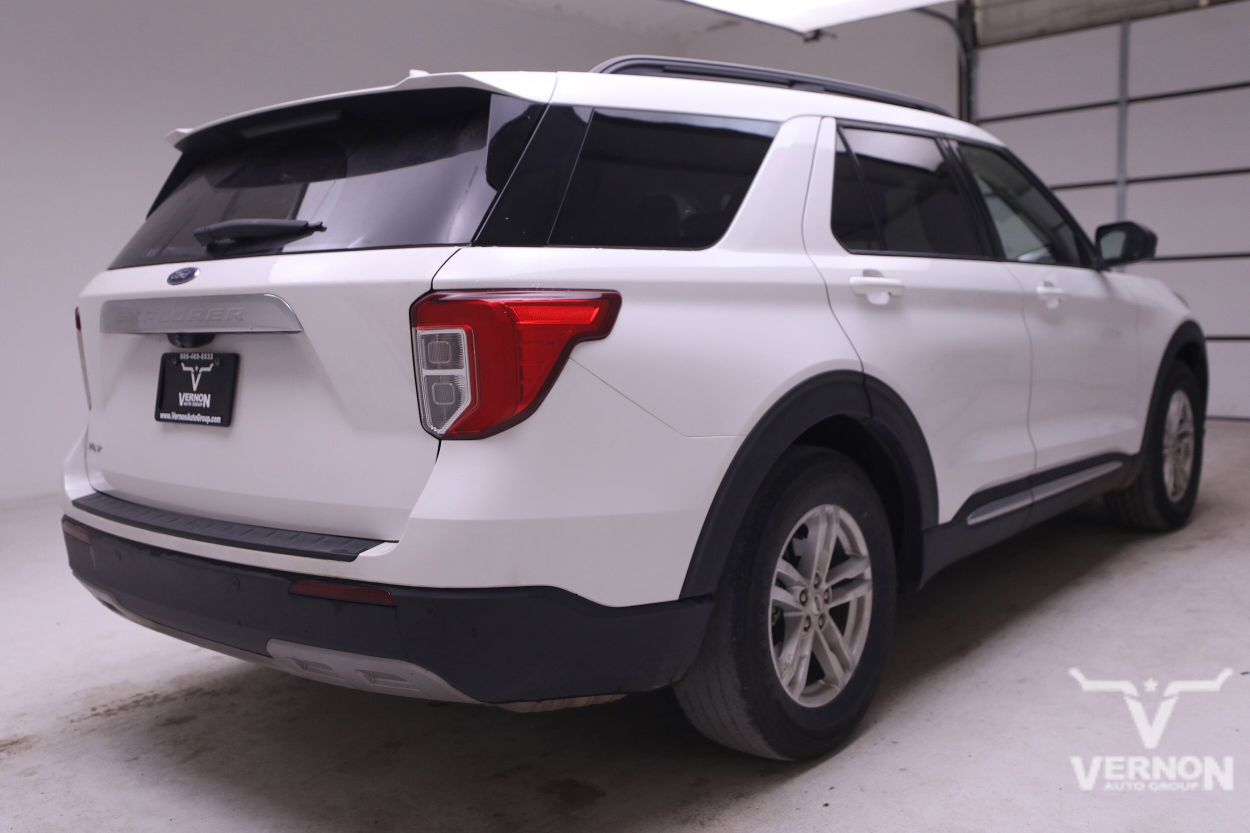 2020 Ford Explorer XLT photo 3