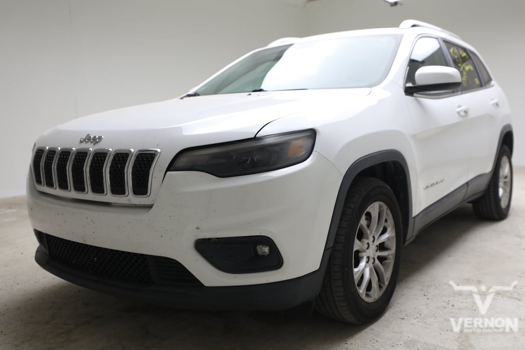 Used 2019 Jeep Cherokee Latitude FWD SUV