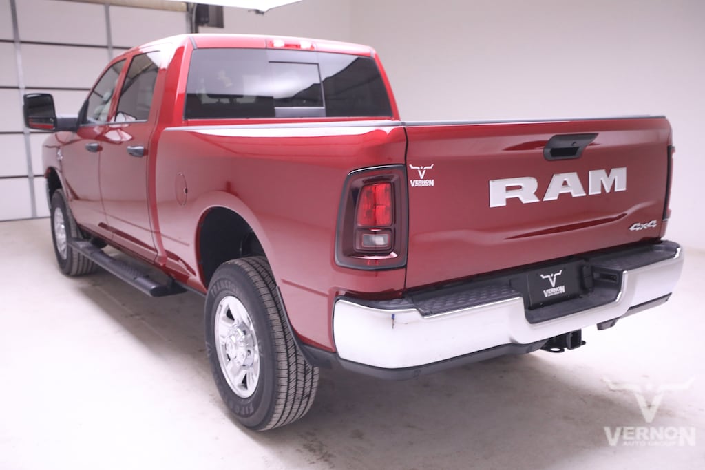 New 2026 Ram 2500 TRADESMAN CREW CAB 4X4 6'4 BOX Pickup