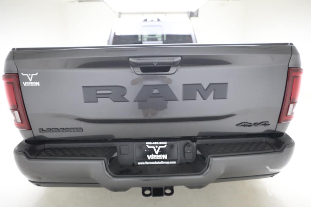 New 2026 Ram 3500 LARAMIE CREW CAB 4X4 8' BOX Pickup