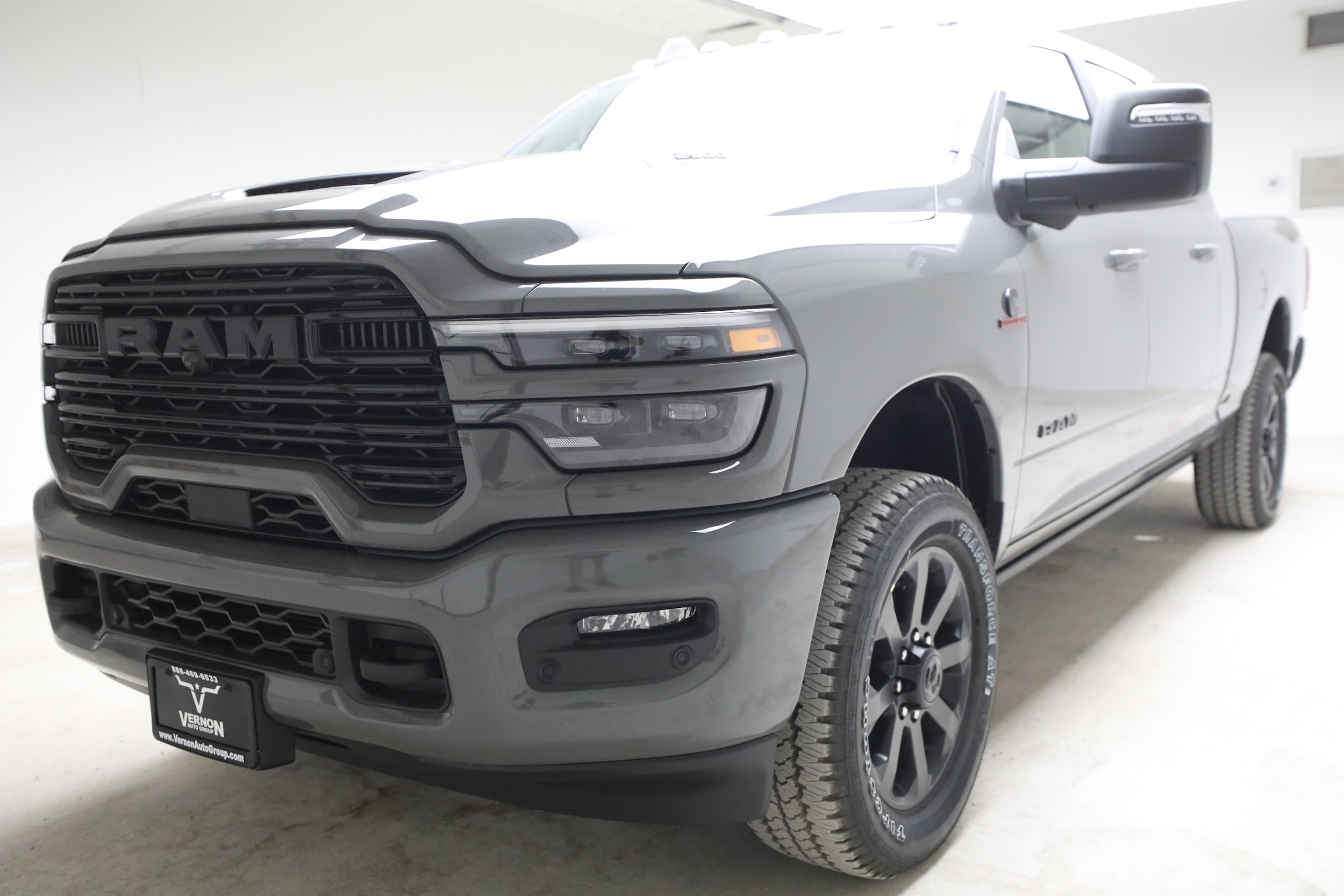 New 2026 Ram 2500 LARAMIE MEGA CAB 4X4 6'4 BOX