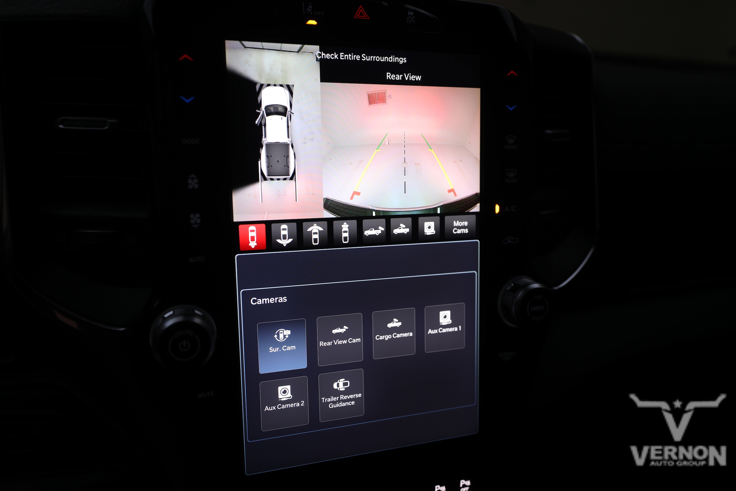 2026 RAM 3500 Laramie - Photo 31