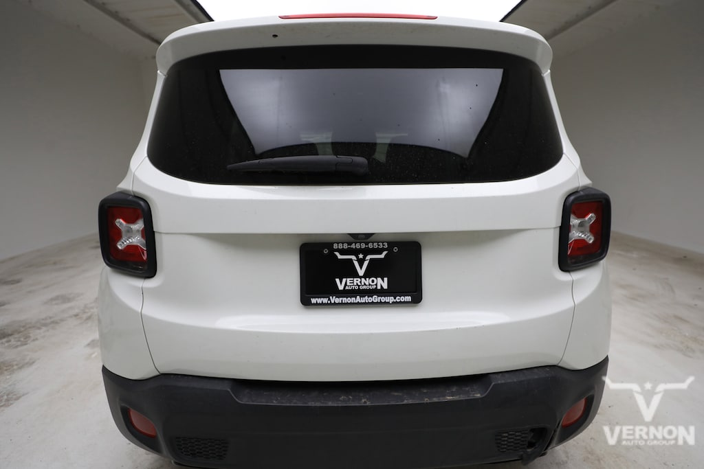 Used 2017 Jeep Renegade Latitude FWD SUV