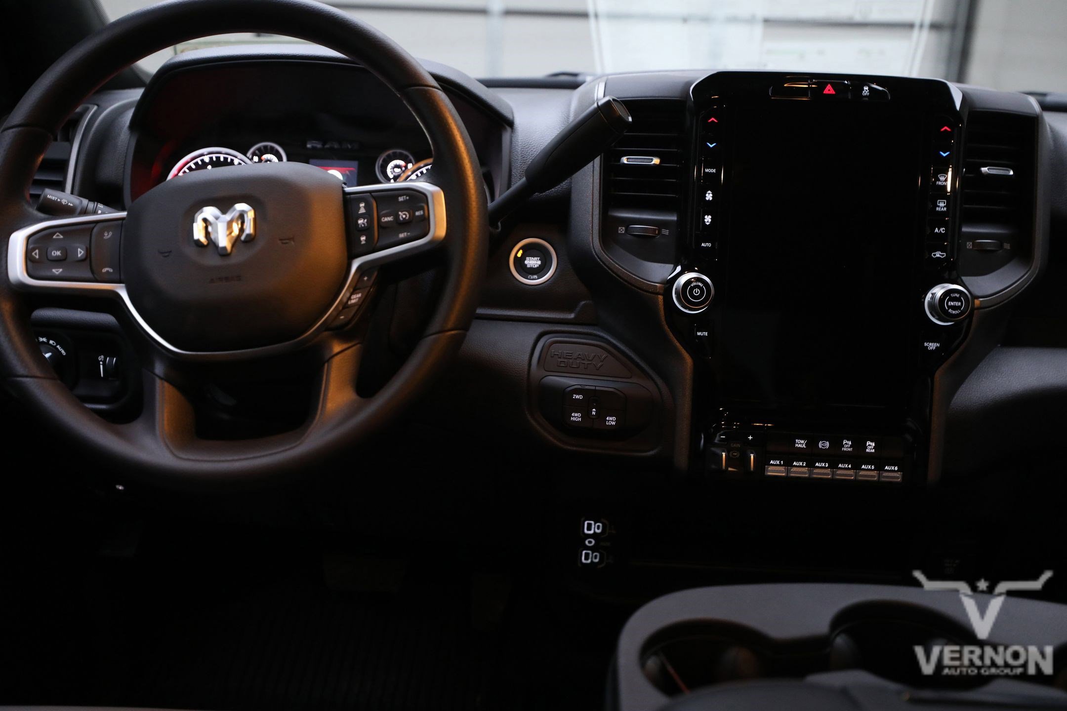 2025 Ram 2500 Tradesman photo 3
