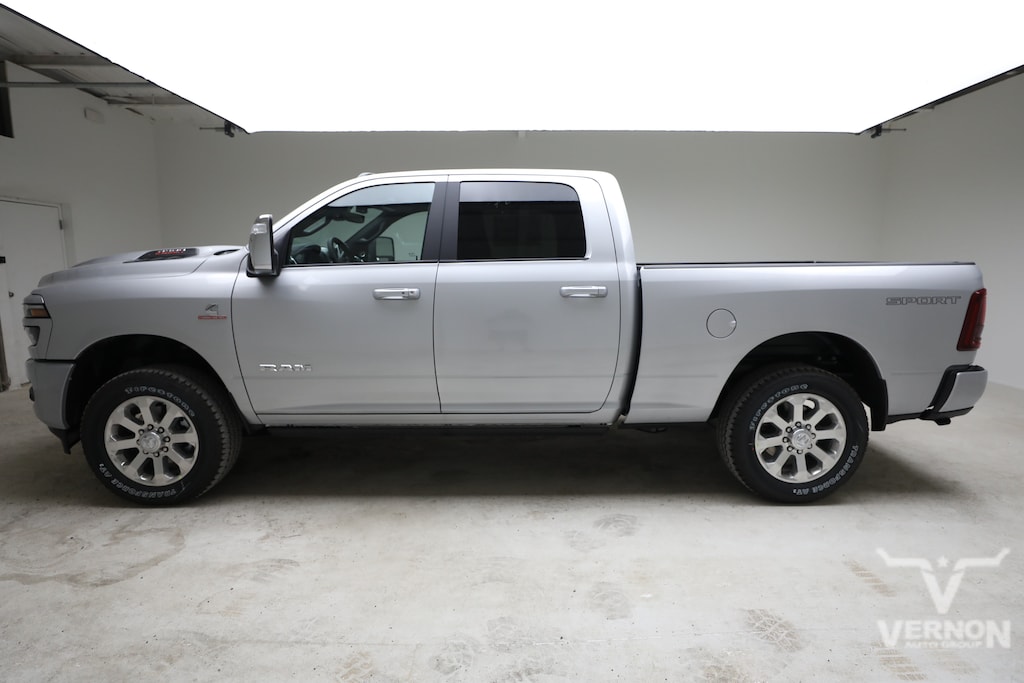 New 2026 Ram 2500 LARAMIE CREW CAB 4X4 6'4 BOX Pickup