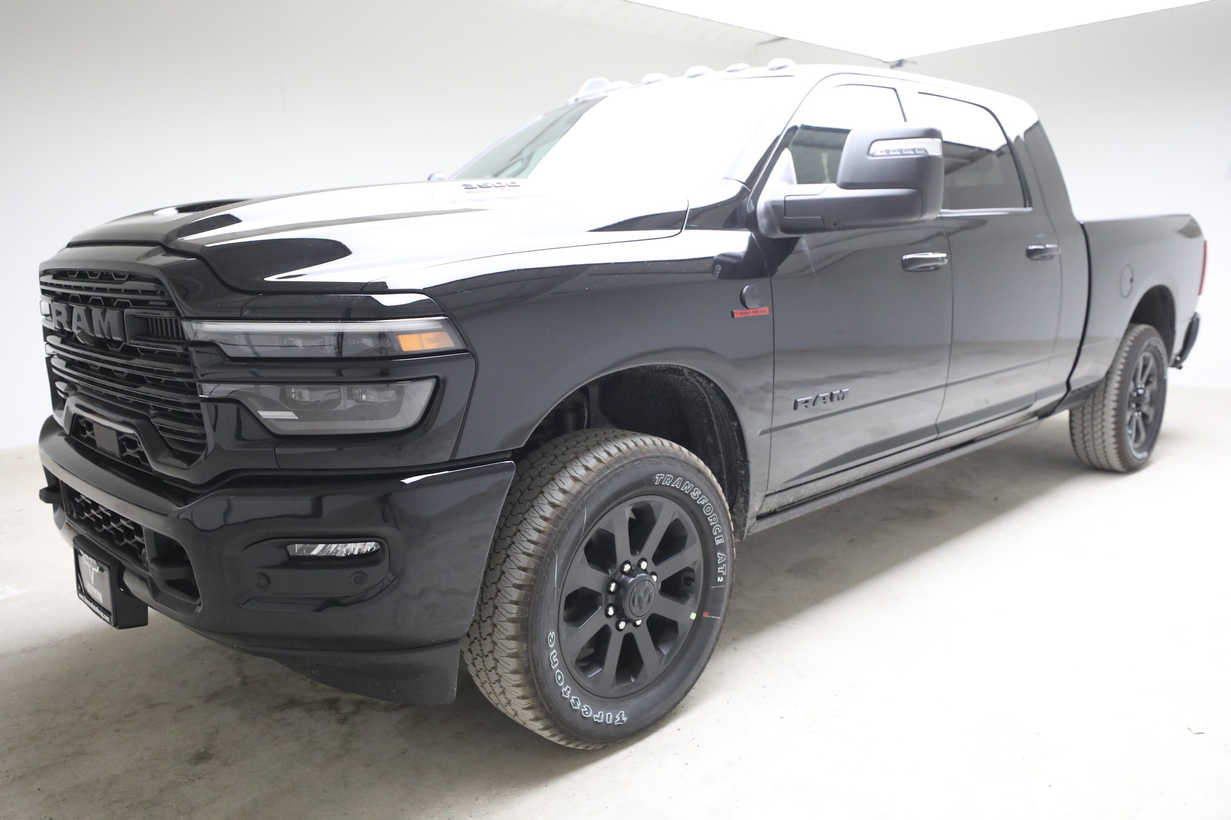 New 2026 Ram 3500 LARAMIE MEGA CAB 4X4 6'4 BOX