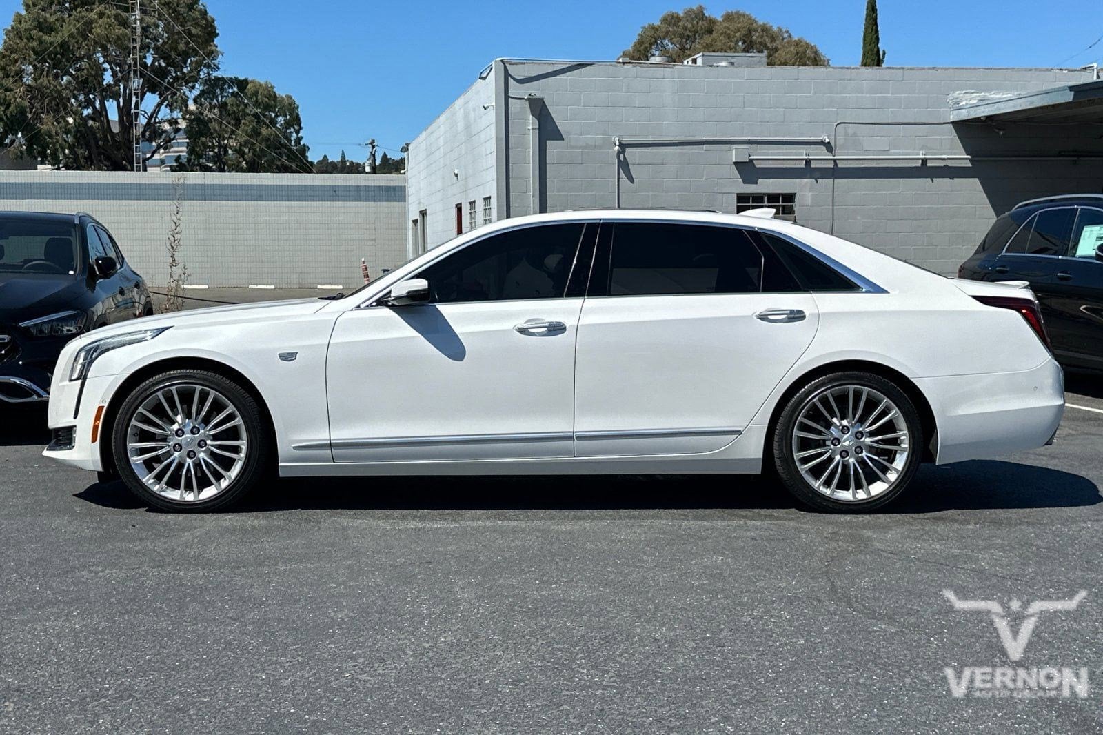 Used 2017 Cadillac CT6 Luxury with VIN 1G6KD5RS8HU137614 for sale in Vernon, TX
