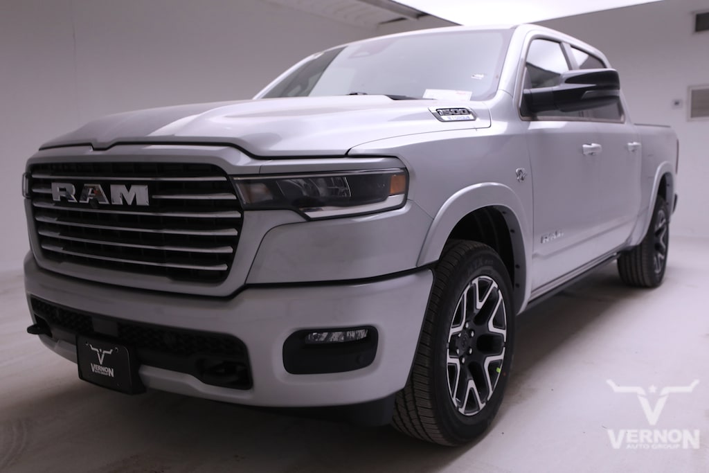 New 2026 Ram 1500 LARAMIE CREW CAB 4X4 5'7 BOX Pickup
