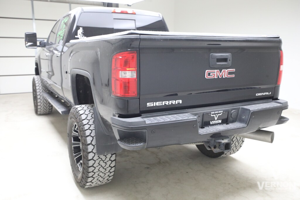 Used 2018 GMC Sierra 3500HD Denali Truck Crew Cab
