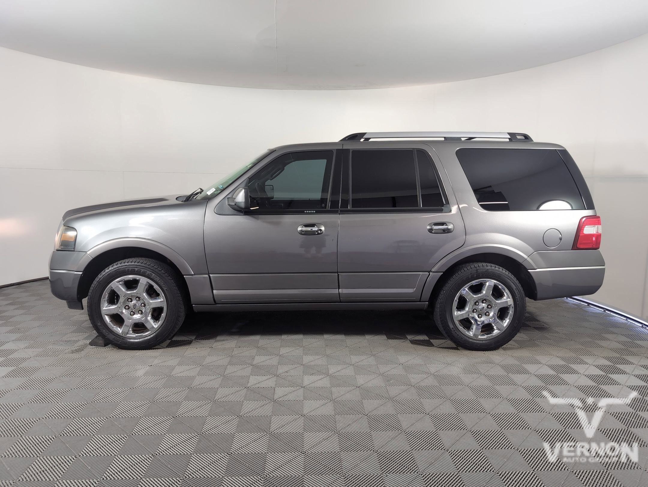 Used 2013 Ford Expedition Limited with VIN 1FMJU1K58DEF19468 for sale in Vernon, TX