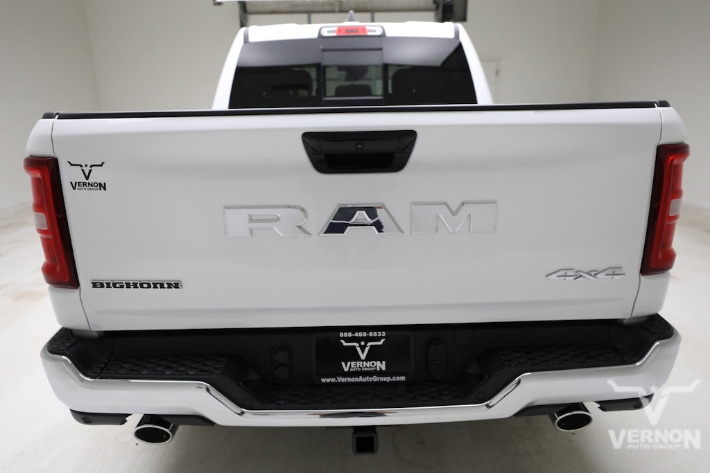 New 2026 Ram 1500 BIG HORN CREW CAB 4X4 5'7 BOX Pickup