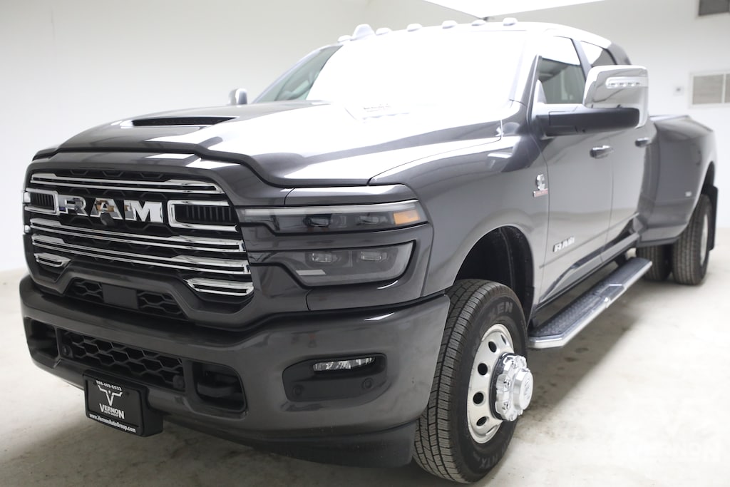 New 2026 Ram 3500 LARAMIE MEGA CAB 4X4 6'4 BOX Pickup