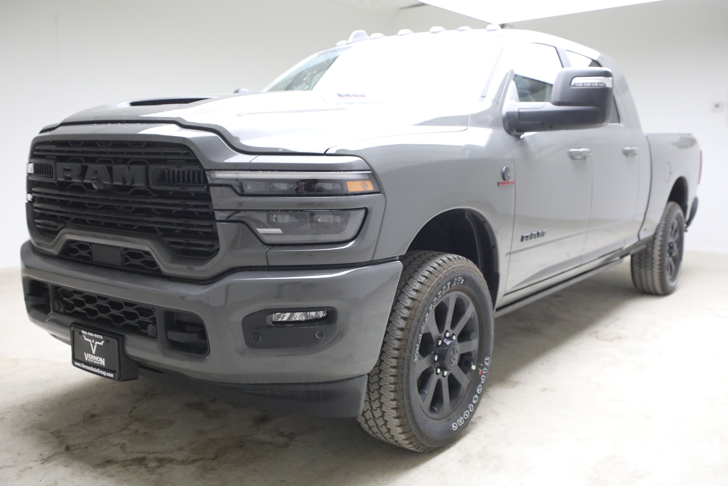 New 2026 Ram 3500 LARAMIE MEGA CAB 4X4 6'4 BOX