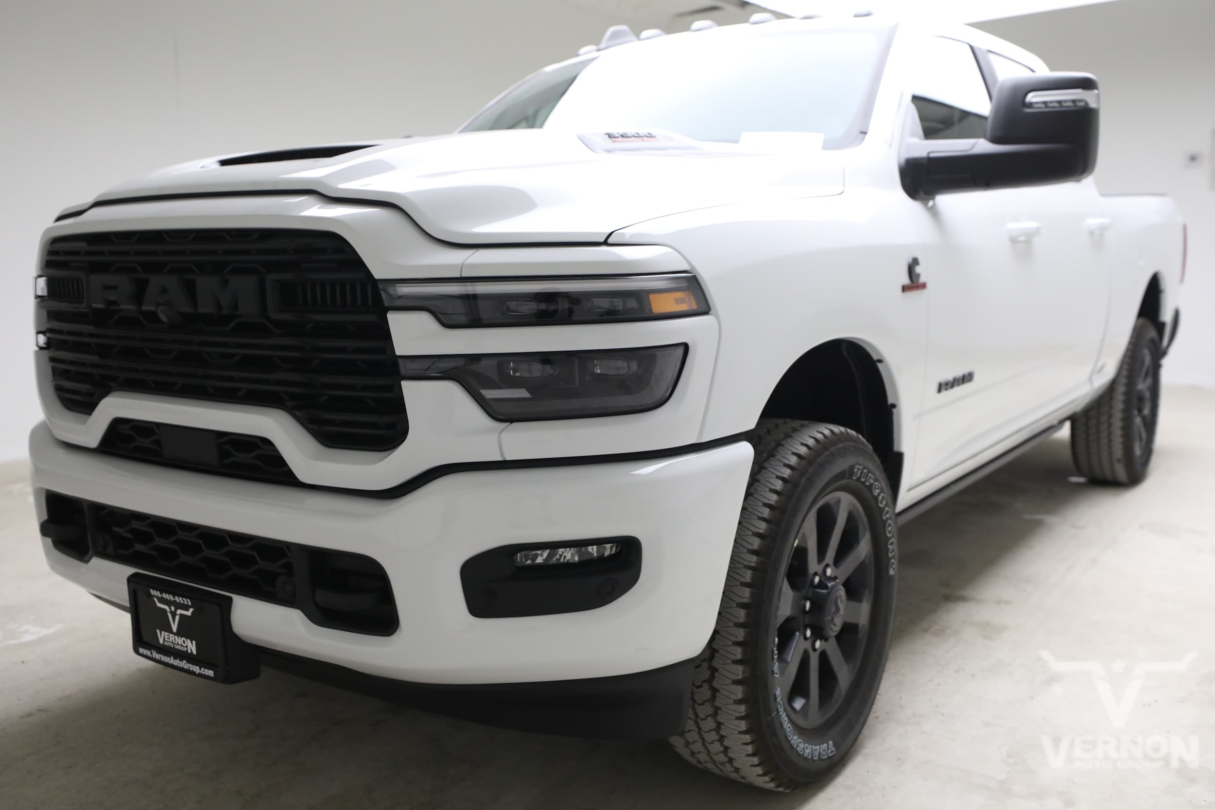 New 2026 Ram 3500 LARAMIE CREW CAB 4X4 6'4 BOX