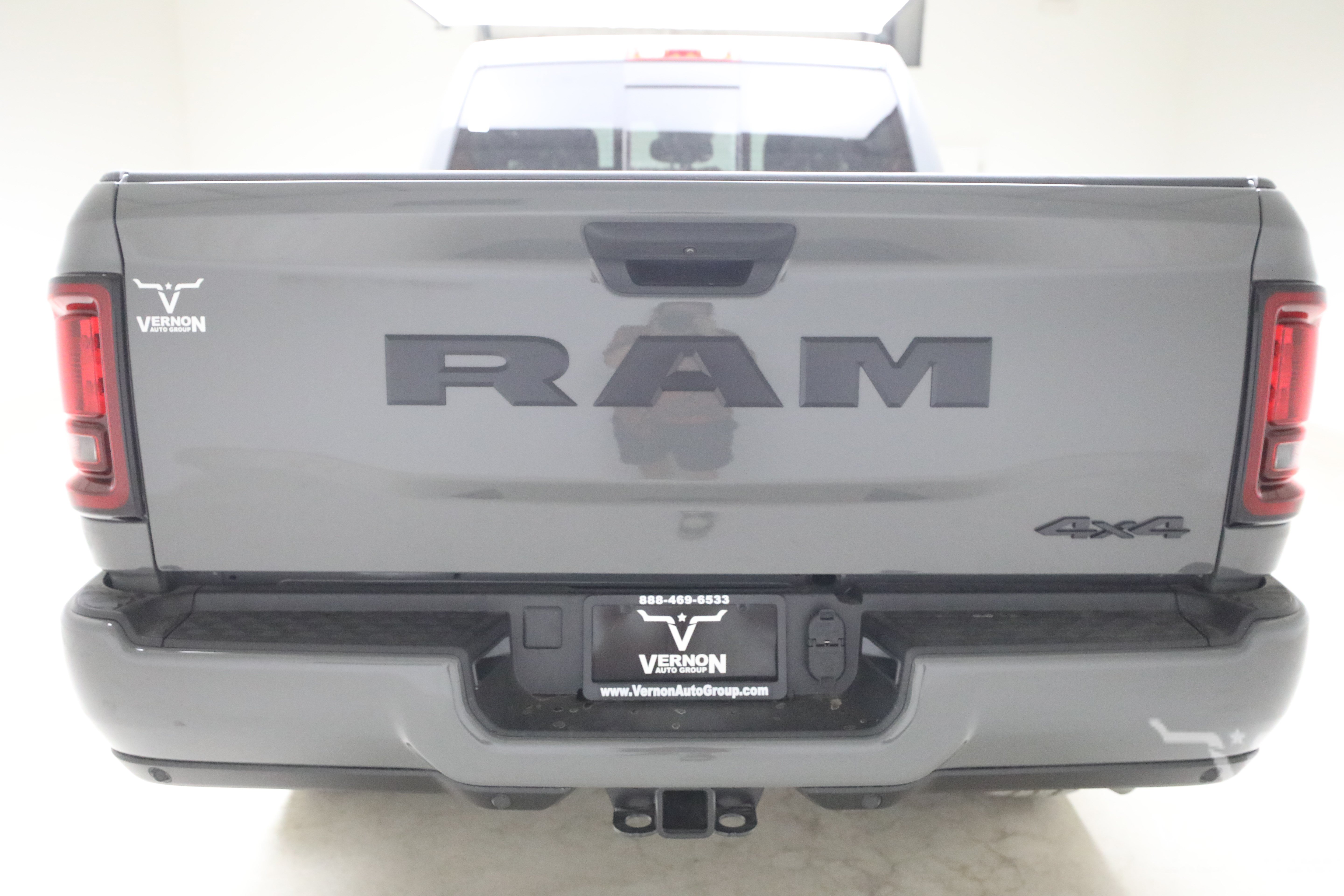 New 2027 Ram 2500 TRADESMAN CREW CAB 4X4 Pickup