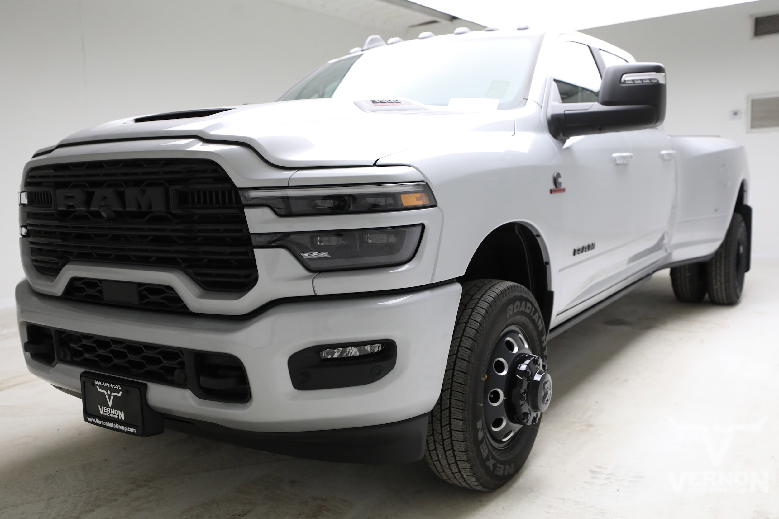 2026 RAM 3500 Laramie 4X4 Crew Cab LWB's photo