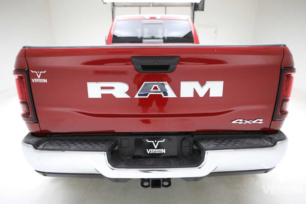 New 2026 Ram 3500 TRADESMAN CREW CAB 4X4 8' BOX Pickup