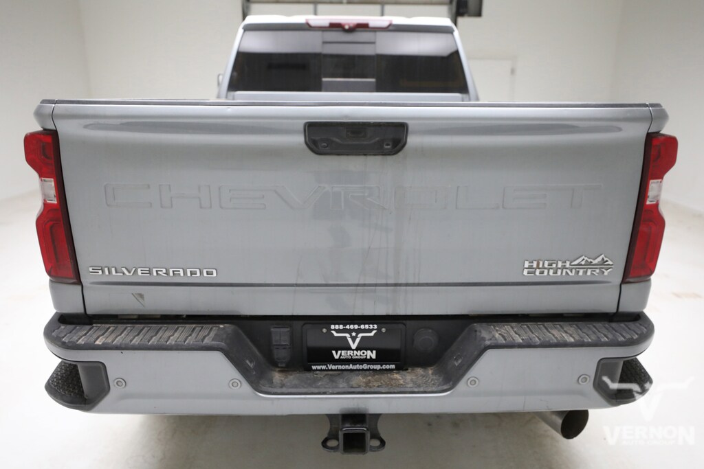Used 2024 Chevrolet Silverado 2500 HD High Country Truck Crew Cab