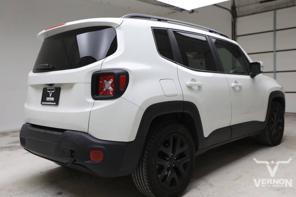 Used 2017 Jeep Renegade Latitude FWD SUV