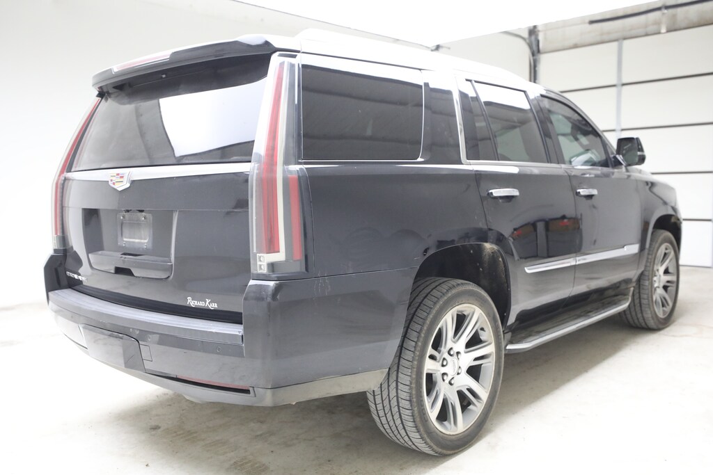 Used 2016 CADILLAC Escalade Luxury Collection SUV