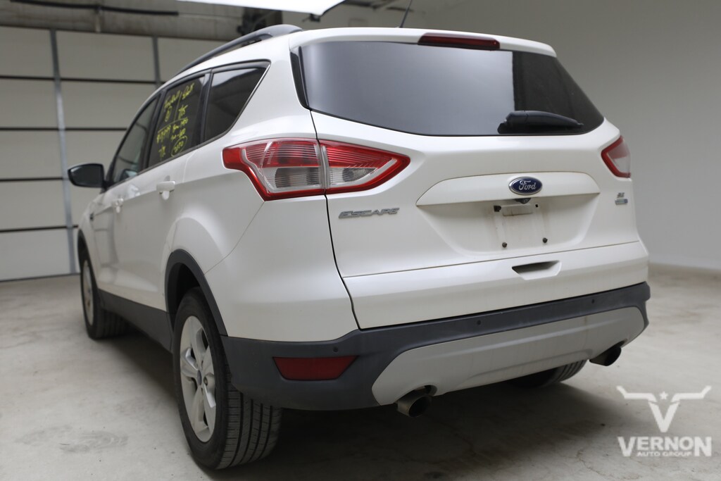 Used 2015 Ford Escape SE SUV