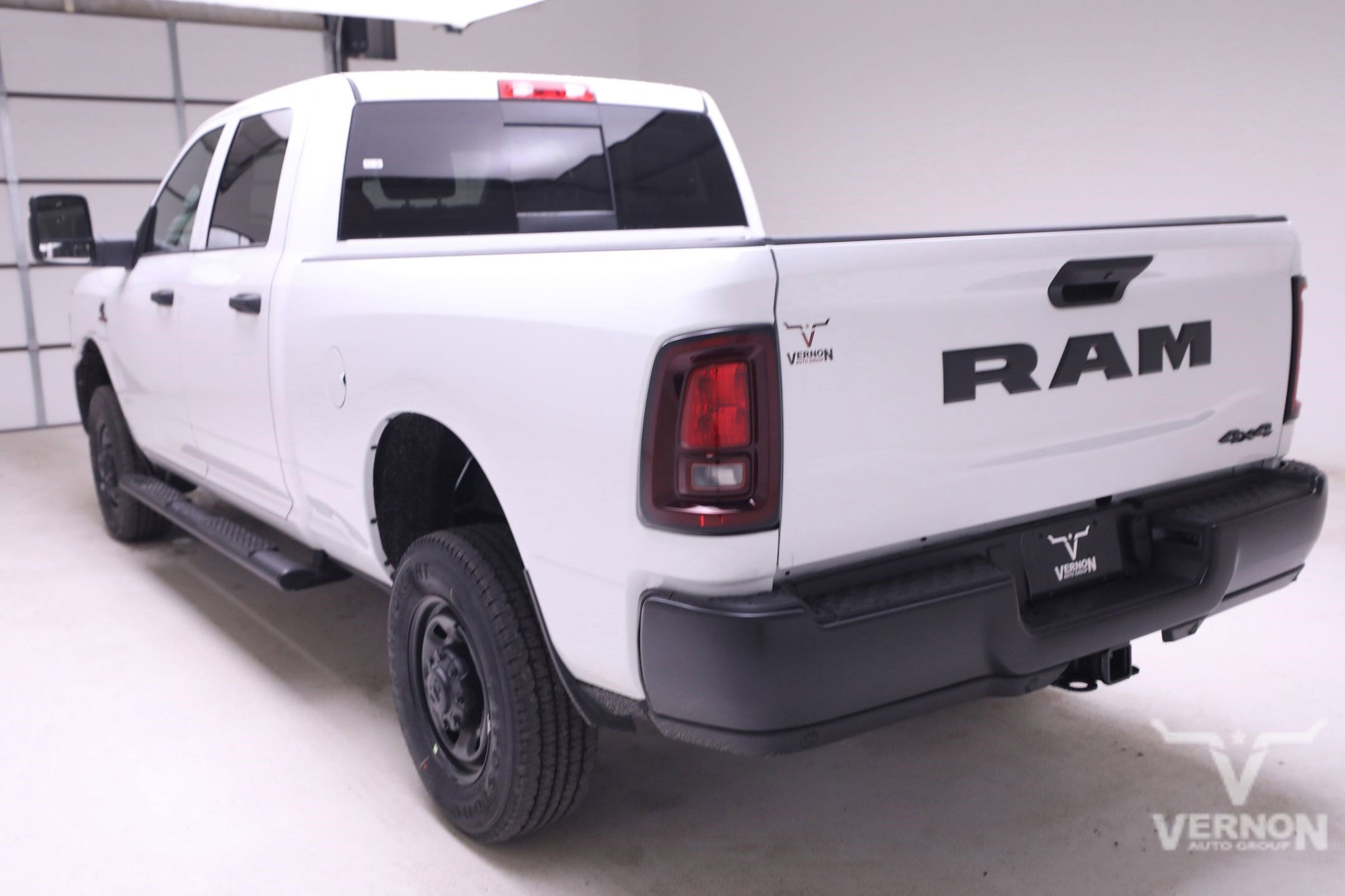 2025 Ram 2500 Tradesman photo 3