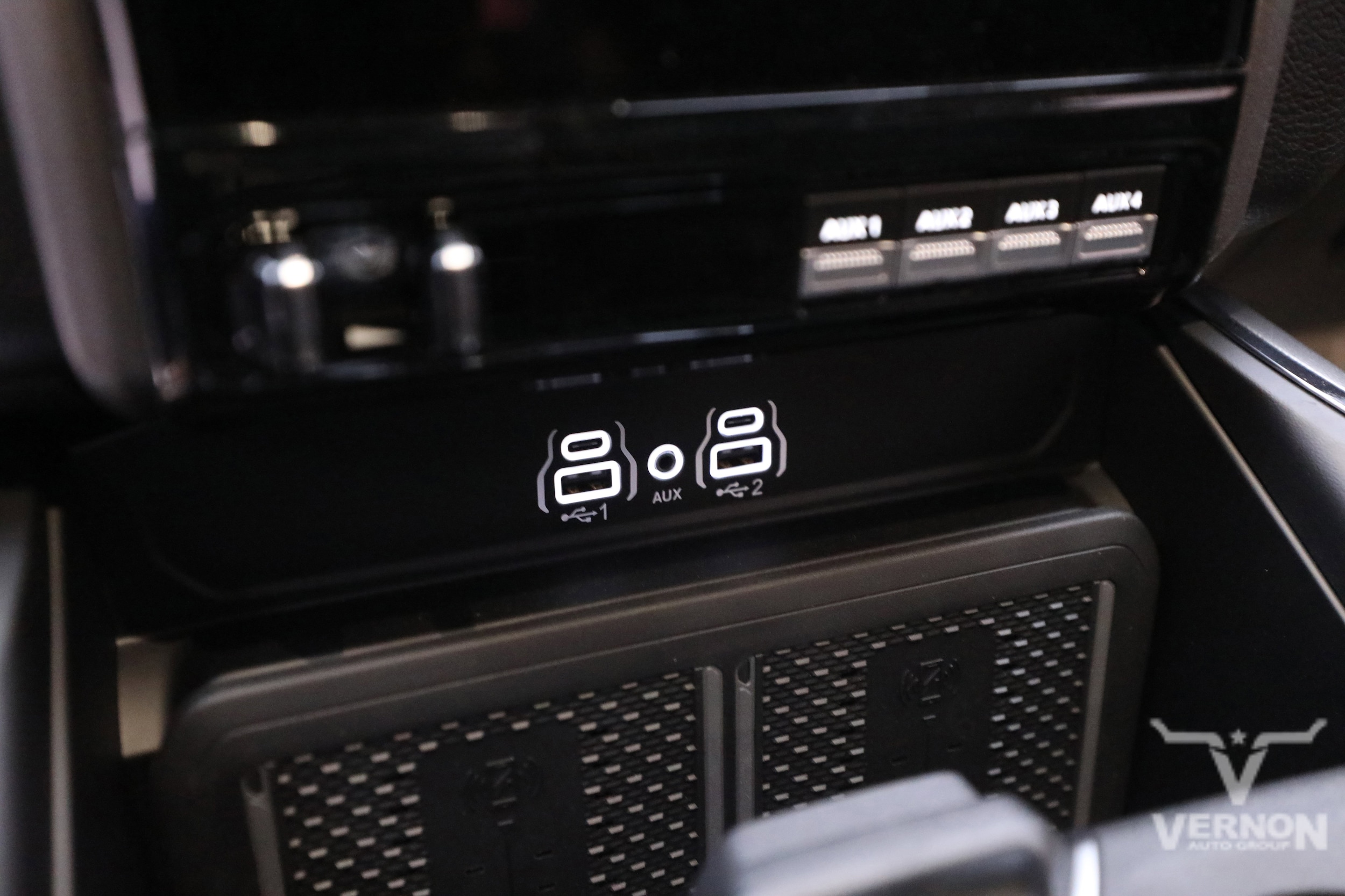 2026 RAM 3500 Laramie - Photo 26