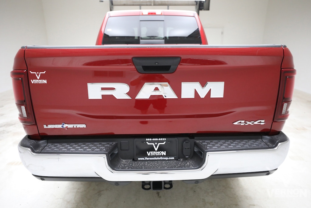 New 2026 Ram 2500 LONE STAR CREW CAB 4X4 6'4 BOX Pickup