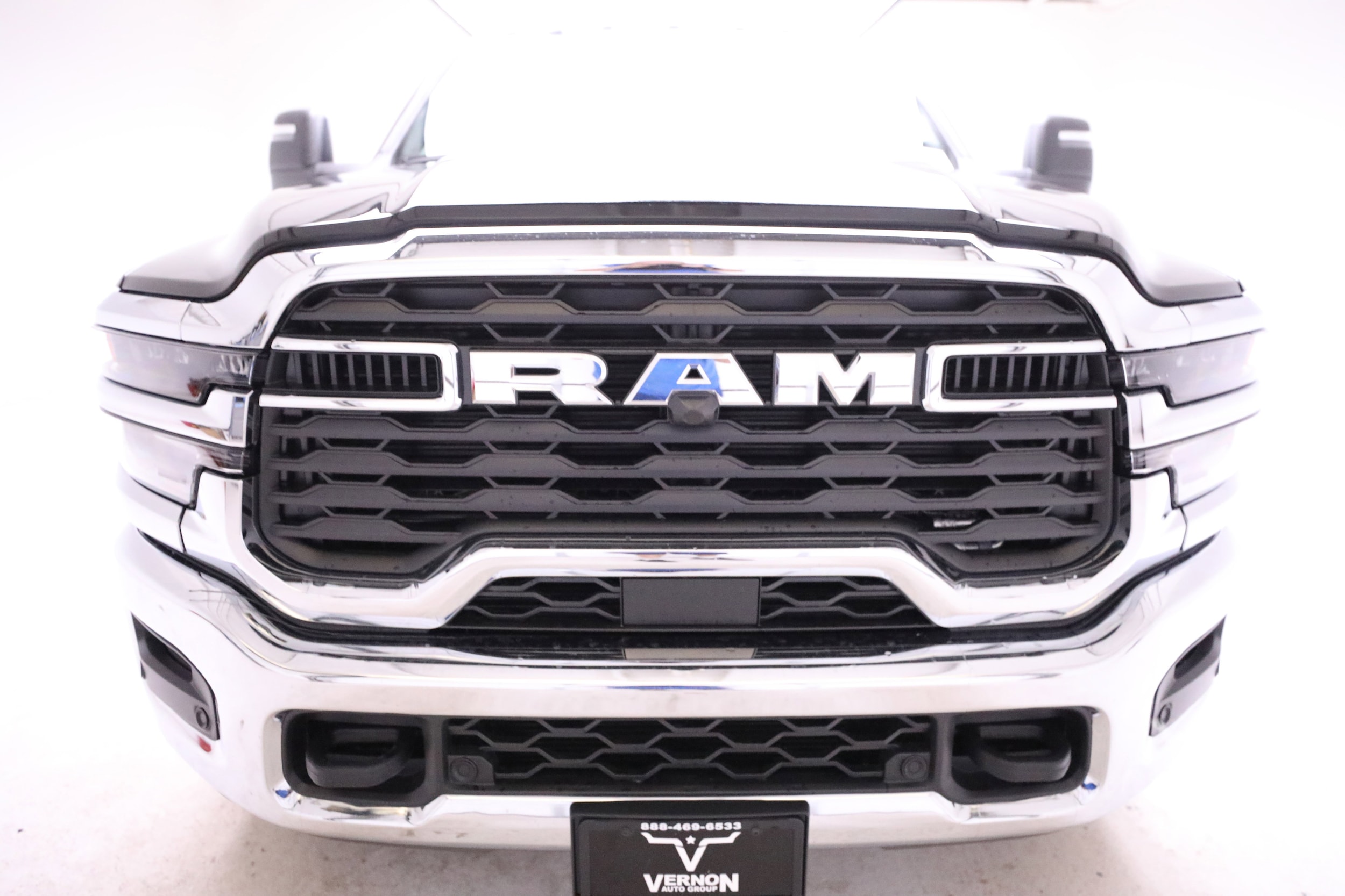 2026 RAM 3500 Tradesman - Photo 8