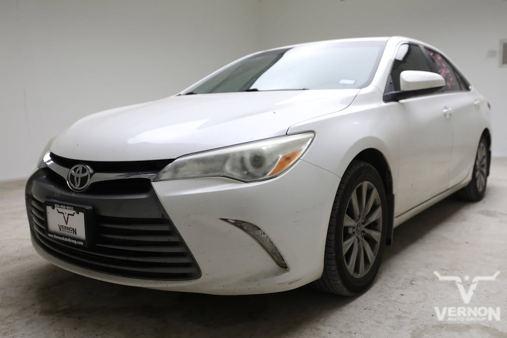 Used 2017 Toyota Camry XLE Sedan